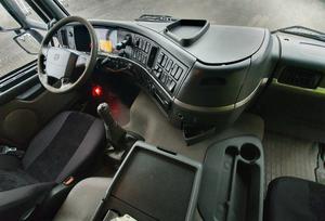 Camión Vol-vo FM 420 6X4 de 2010 con Motor de 451-500hp y Capacidad de Carga de 31-40T - Product Image 5