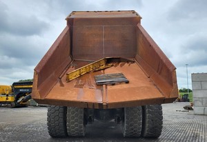 ¡COMPRA en Subasta! Camiones Volquete Usados de Servicio Pesado HD605-7E0 RiggidDumper 2007, 24V - Product Image 4