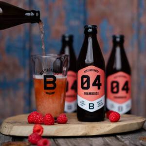 Cerveza Blanca Frambuesa Blanche, Botella Personalizada con Etiqueta Blanca de Alcohol Auténtico, Cerveza Local Bélgica, Paquete de 24 330cl - Product Image 3