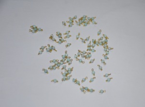 Belles perles enveloppées d'un seul fil d'amazonite naturelle. Perles en fil unique pour la fabrication de bijoux, pièces de chapelet - Product Image 3