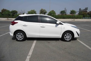 Yaris XLE GCC 2019 Usado Barato, Tracción en las Cuatro Ruedas, Asientos de Cuero, ACC, Hatchback, Automático - Product Image 5