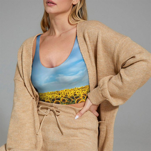 Soutien-gorge de sport de yoga au design moderne pour femmes, maintien élevé, léger, respirant, logo frontal personnalisable, utilisation pour adultes - Product Image 4