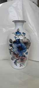 Jarrón de hierro hecho a mano de exquisita calidad, jarrón de Metal decorativo minimalista moderno para interiores de hoteles, ideal para ocasiones - Product Image 3