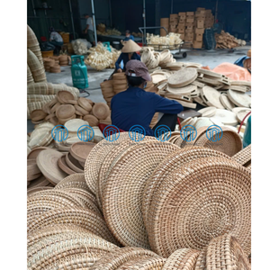 Tarro de almacenamiento tejido de hoja de palma hecho a mano con tapa organizador ecológico cesta decorativa artesanía tradicional vietnamita - Product Image 4