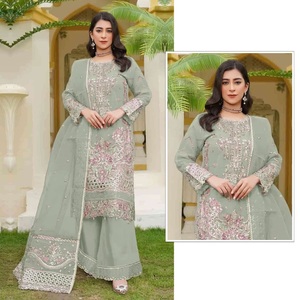 Costume pakistanais en faux georgette lourd avec broderie et travail de séquence avec travail de khatli Costume salwar pour mariage pour la vente à l'exportation - Product Image 1