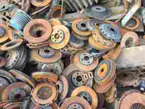 Venta al por mayor de chatarra de hierro fundido de alta calidad, tambor y ladrillos de hierro con 99% de contenido de Fe, entrega rápida, mejor precio. - Product Image 6