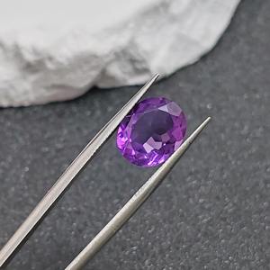 Piedra preciosa suelta de amatista púrpura natural 9x11mm forma de huevo de corte ovalado para la fabricación de joyas - Product Image 1