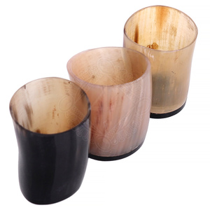 Verre à whisky en corne naturelle, classique pour boire du bourbon, tasse faite à la main avec base en bois et produit en vente chaude - Product Image 4