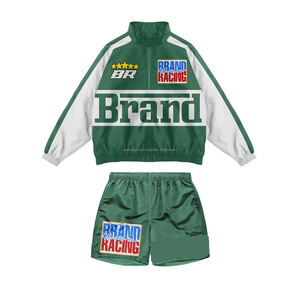 Conjunto Deportivo Personalizado para Hombre, Chaqueta Cortavientos de Dos Piezas con Cierre y Pantalones Cortos de Poliéster y Nailon - Product Image 1