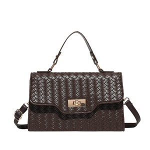 กระเป๋าสะพายไหล่ผู้หญิงทรงควิลท์หนัง PU แฟชั่น รุ่นปี 2026 กระเป๋าถือแบบเปิดปิดเดียว - Product Image 5