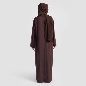 Abaya rose Eira avec robe de coupe classique, type haut, en polyester, élément de mode simple - Product Image 2