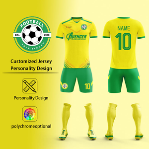 Vêtements de football à séchage rapide de haute qualité, ensemble de maillots de football en polyester avec impression de logo personnalisé pour adultes avec positionnement du logo à l'avant - Product Image 6