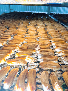 Banane séchée entière développée pour les marchés de snacks d'exportation à forte demande et le commerce international à gros volumes - Product Image 2