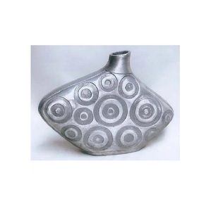 New Aluminum Flower <b>Vases</b> in polish Finished New Latest Metal Flower Pot I Wholesale Price Latest New Metal Flower <b>vases</b> - Product Image 1