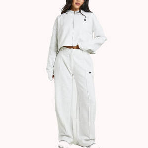 ชุดเซ็ตเสื้อแจ็คเก็ตครอปซิปผู้หญิง พร้อมกางเกงขายาวทรงตรง ผ้าฝ้ายฟลีซ ชุดลำลอง ชุดวอร์ม รับผลิตแบรนด์ส่วนตัว จำหน่ายจำนวนมาก - Product Image 1