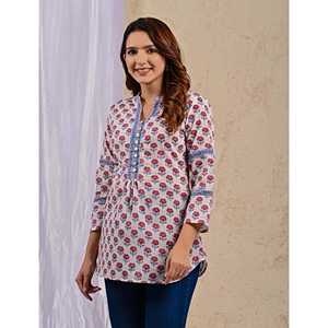 Blusa Elegante Blanca de Algodón Butti para Mujer con Estampado Floral, Logotipo Bordado, Botones Frontales y Decoración de Encaje - Disponible en Talla XL - Product Image 4