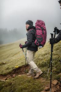 Precio de fábrica Chaqueta Softshell con capucha a prueba de viento para hombre para invierno Senderismo y aventura Tela de lona de boomletcorp - Product Image 3