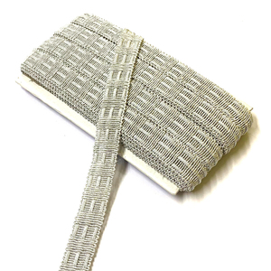 เครื่องประดับลูกไม้เลื่อมโลหะเกรดหนึ่งละลายน้ำได้สีเงินอินเดียสำหรับตัดเย็บเสื้อผ้ามุสลิม - Product Image 1