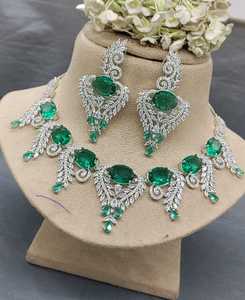 Ensemble de collier de fête classique américain en laiton et zircon SKU 6559 C-8 - Product Image 3