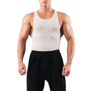 เสื้อกล้ามออกกำลังกายผู้ชายแบบสั่งตัดเย็บพิเศษ ดีไซน์เว้าข้าง สีพื้น ผ้าริบ ไร้แขน เหมาะสำหรับฟิตเนสและออกกำลังกาย - Product Image 1