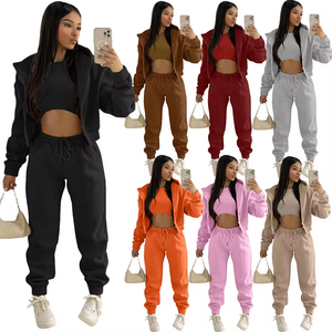 Ensemble de survêtement tendance pour femme, 2 pièces, coupe ajustée, haute qualité, avec sweat à capuche zippé et pantalon de jogging en maille, personnalisable, fabricant OEM ODM - Product Image 2