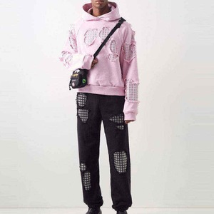 Ensemble de survêtements et sweats à capuche pour homme personnalisés en coton, brodés, avec strass, style streetwear vintage, zippés, délavés à l'acide et effet usé, coupe évasée - Product Image 4