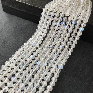 Piedras de Luna Arcoíris 100% Naturales, Certificadas por IGI, Grado AA, Forma Rondelle, Lisas, de 4.5mm-6mm, Fuego Azul, Multifuego, Vivaaz Gems Jaipur - Product Image 3