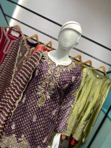 Costume Sharara de style moderne très demandé pour femmes, pour les fêtes, les réceptions et les événements festifs à un prix abordable - Product Image 2