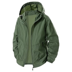 Chaqueta de exterior blanda ajustada con logotipo personalizado para hombre y mujer, cortavientos impermeable con cremallera, chaqueta de senderismo de talla grande para calle principal - Product Image 1