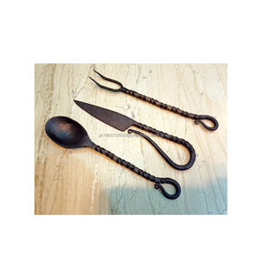 Juego de cubiertos antiguos Juego de cubiertos medievales hechos a mano Cena medieval Forjado a mano con sábana de cuero de alta calidad - Product Image 1