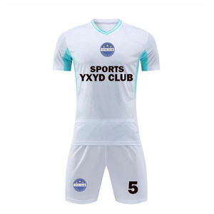 Maillots de football légers imprimés blancs en polyester respirant à 100 %, personnalisables avec logo d'équipe, extensibles et à séchage rapide – Offre Spéciale - Product Image 6