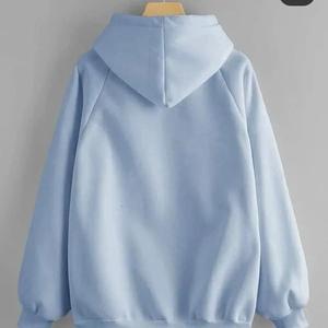 Sweats à capuche pour hommes avec motif de designer en relief Impression de logo personnalisable Bon matériau Prix réglable pour une utilisation en hiver - Product Image 5