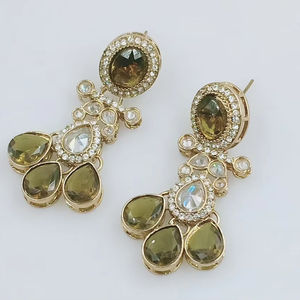 คอลเลคชั่นใหม่ล่าสุดเครื่องประดับอินเดียต่างหู Jhumka Kundan ต่างหูคอลเลกชันใหม่ล่าสุดของผู้หญิงต่างหูมีสไตล์คอลเลกชัน2024 - Product Image 1