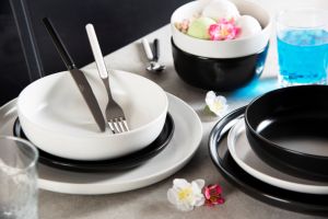 Durable Stainless Steel Set 24-pcs Flatware Mirror Polish Modern Elegant & Refined Design Black Color Eclipse by Excelsa - Product Image 5