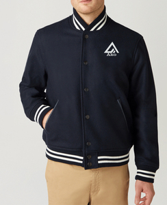 Chaqueta Varsity de Felpa Estilo Americano Personalizada de Fama Mundial, Chaqueta Clásica de Cuero para Hombre con Bordado, Cierre de Cremallera, Logotipo Frontal y Corte Largo - Product Image 3