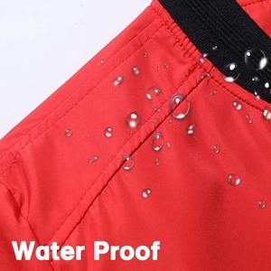 Elegante chaqueta de bombardero de uso diario para hombres con tela suave de ajuste cómodo y diseño inspirado en ropa de calle atemporal - Product Image 5