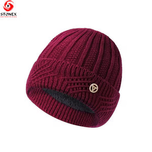 Gorro de Invierno de Felpa para Hombre, Diseño OEM de la Mejor Calidad, Logotipo y Color Personalizados, 100% Acrílico, Gorro Cálido para Playa y Viajes - Product Image 1