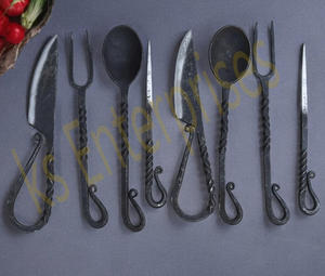 Juego de cubiertos medieval con palo de comida y bolsa de cuero mejor para cocina y comedor acampar al aire libre OEM personalizable - Product Image 3