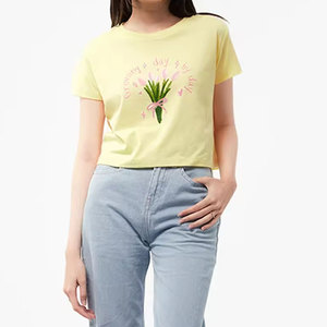 Nouvelle tendance, haut court pour femmes, t-shirt, style jeune, manches courtes, décontracté, tendance, tissu respirant, à porter tous les jours - Product Image 1