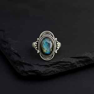Bague classique en labradorite naturelle, forme ovale 10x14mm, argent sterling 925, pierre précieuse faite à la main, bijoux minimalistes, style bohème - Product Image 5