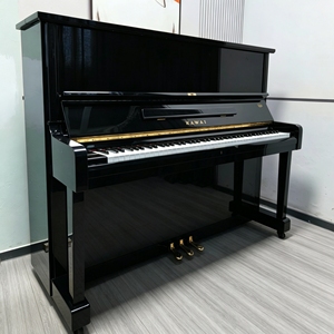 เปียโนตั้งตรงสีดำ NS15M Kawai สไตล์ญี่ปุ่นแนะนำสำหรับการฟังเพลงโครงไม้แบบเต็มคีย์ตอบสนองที่ราบรื่น - Product Image 1