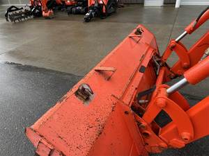 2009 Kubota รถแทรกเตอร์ M59ตักดิน, รถแทรกเตอร์อเนกประสงค์และทนทานพร้อมปั๊มเครื่องยนต์และส่วนประกอบกระปุกเกียร์ - Product Image 4