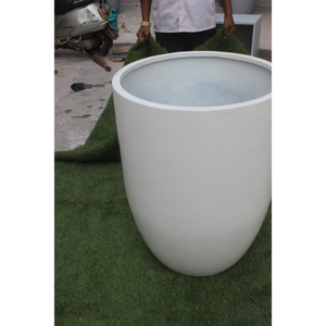 Ensemble de pots décoratifs en résine brillante pour terrasse intérieure et extérieure, vase à fleurs en FRP pour la maison, les hôtels, les centres commerciaux, les bureaux et les aéroports - Product Image 3