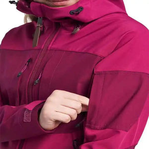 Veste imperméable et respirante pour femmes à prix de gros personnalisée Veste d'extérieur coupe-vent à coquille souple pour l'extérieur - Product Image 6