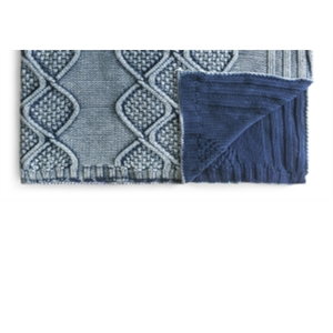 Coperta in denim esclusiva Sparrow & Wren - 100% blu - Product Image 3
