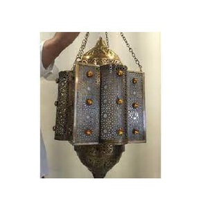 Nouveau design de lanterne légère en métal brillant lanternes marocaines personnalisables pour hôtels et restaurants fabriqués par l'Inde - Product Image 5