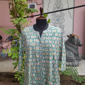 เสื้อเชิ้ตเดรสผ้าฝ้ายพิมพ์ลายบล็อกแบบสั่งตัด ดีไซน์ติดกระดุม ด้านหน้าจับจีบ ชุดเดรสยาวลำลอง เสื้อผ้าผู้หญิง - Product Image 5