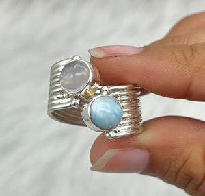 แหวนเงิน Larimar มูนสโตนแท้, แหวนพลอยหินหลายรูปทรงกลมสําหรับผู้หญิง, แหวนวงเงินสําหรับครบรอบ - Product Image 4
