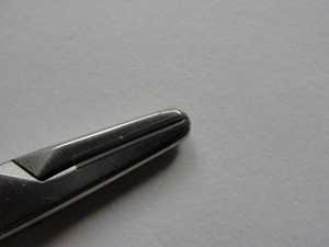 Porte-aiguilles en acier Baumgartner TC de haute qualité, 9 pouces, avec anneau doré, ensemble d'instruments chirurgicaux manuels - Product Image 3