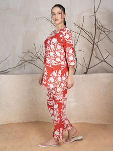 Ensemble de cordons en rayonne de qualité supérieure Ensemble de cordons de vêtements islamiques Robe pour femmes pour le bureau et la maison Disponible à un prix abordable - Product Image 3